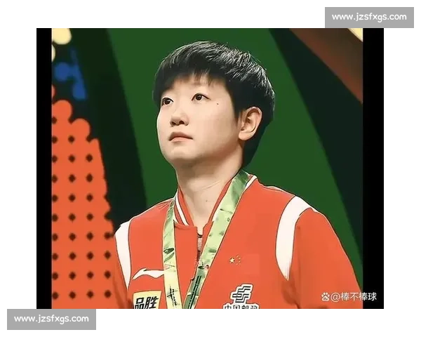 孙颖莎的 “茧手”:妇女峰会海报里的力量密码 孙颖莎的 “茧手”:妇女峰会海报里的力量密码