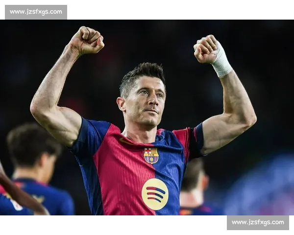 巴萨终不续莱万：105 球传奇谢幕，退役成谜？